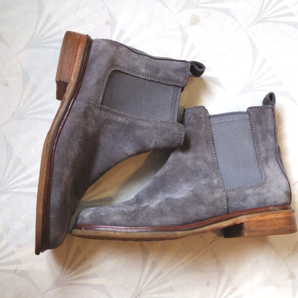 Clarks Gray Suede Ankle Boot - Picture 5 of 8